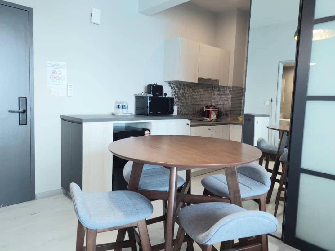 J'Stay Seaview Suite Jesselton Quay Κότα Κιναμπαλού Εξωτερικό φωτογραφία